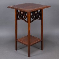 Liberty & Co. Attributed, Arts & Crafts Mahogany Occasional Table with Mother-Of-Pearl Inlays - Thumbnail 3
