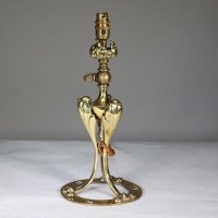 Arts & Crafts brass lamp with floral stem and heart pierced base c.1900 - Thumbnail 3