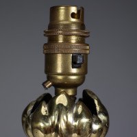 Arts & Crafts brass lamp with floral stem and heart pierced base c.1900 - Thumbnail 8