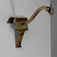 Arts & Crafts Brass Picture Rail Wall Light - Thumbnail 7