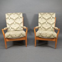 A Pair of Mid-Century Beech Armchairs with Outswept Arms - Thumbnail 2