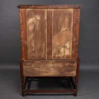 Ambrose Heal Rare Mansfield Oak Chest of Drawers with Iron Heart Escutcheons - Thumbnail 17