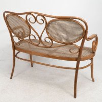 Thonet, Vienna Secession beech bentwood settee with caned seat and back - Thumbnail 18