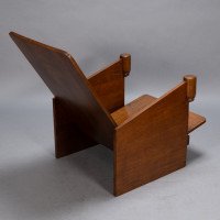 Gerard Rietveld style of. A modernist oak armchair with turned hand rests - Thumbnail 16