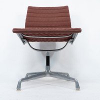 Charles & Ray Eames for Herman Miller. An Early Swivel Aluminium Revolving Desk Chair - Thumbnail 9