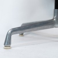 Charles & Ray Eames for Herman Miller. Early Swivel Aluminium Revolving Desk Chair - Thumbnail 10