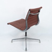 Charles & Ray Eames for Herman Miller. Early Swivel Aluminium Revolving Desk Chair - Thumbnail 16