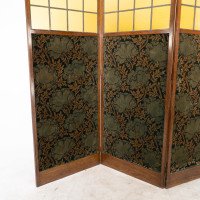 Liberty and Co (attributed). A good three fold screen  - Thumbnail 7