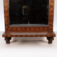 Shapland & Petter attri. M H Baillie Scott style of. An Arts & Crafts oak mirror with chequer Inlays - Thumbnail 5