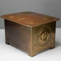 Margaret Gilmour, attributed. Scottish Arts & Crafts Brass Coal Box with Thistle Detail - Thumbnail 16