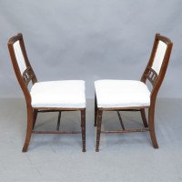 Bruce Talbert (1838-1881) Probably for Gillows of Lancaster & London. A Pair of English Aesthetic Movement Walnut Dining Chairs - Thumbnail 2