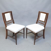 Bruce Talbert (1838-1881) Probably for Gillows of Lancaster & London. A Pair of English Aesthetic Movement Walnut Dining Chairs - Thumbnail 5