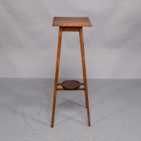 C. F. A. Voysey Attributed, Made & Retailed by Goodyers of Regent Street & New Bond Street London. Rare Pair of Simple Arts & Crafts Oak Plant Stands - Thumbnail 3