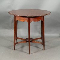Morris & Co., Mahogany Side Table with a Shaped Top & Wavy Apron - Thumbnail 6