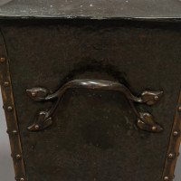 Arts & Crafts Copper Conical Coal Bucket & Lid, with Hand Hammered Sun Rise - Thumbnail 8