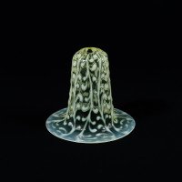 A Set of Three Vaseline Bell Shades with Raised Trailing Leaf Decoration - Thumbnail 3