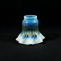 Arts & Crafts, c.1900 Ribbed Vaseline Glass Shade with Ruffled Rim - Thumbnail 2