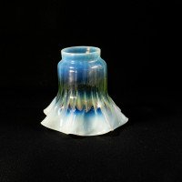 Arts & Crafts, c.1900 Ribbed Vaseline Glass Shade with Ruffled Rim - Thumbnail 3
