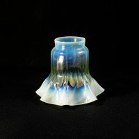 Arts & Crafts, c.1900 Ribbed Vaseline Glass Shade with Ruffled Rim - Thumbnail 5