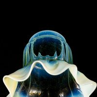 Arts & Crafts, c.1900 Ribbed Vaseline Glass Shade with Ruffled Rim - Thumbnail 15