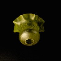 Arts & Crafts, c.1900 Swirled Vaseline Glass Shade with Ruffled Rim - Thumbnail 14