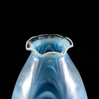 A Pair of Opalescent Glass Shades with Striking Feathered Patterns & Flared Petal-Shaped Rim - Thumbnail 3