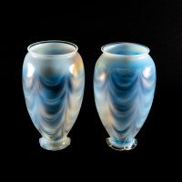 A Pair of Opalescent Glass Shades with Striking Feathered Patterns & Flared Petal-Shaped Rim - Thumbnail 16