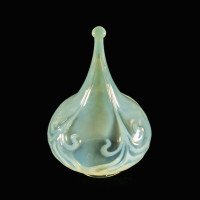 A Rare Tear Drop Vaseline Glass Shade with Peacock Feather Motifs & Green-White Tint - Thumbnail 6