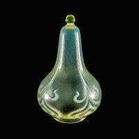 Teardrop Vaseline Glass Shade with Stylised Peacock Feather Motifs c.1900 - Thumbnail 4