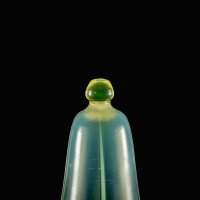 Teardrop Vaseline Glass Shade with Stylised Peacock Feather Motifs c.1900 - Thumbnail 15