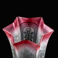 An Acid Etched Vaseline Glass Shade with Floral Motifs & Deep Pink-Tinted Flared Rim - Thumbnail 14