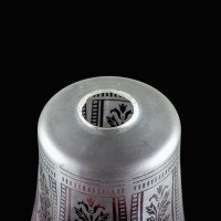 An Acid Etched Vaseline Glass Shade with Floral Motifs & Deep Pink-Tinted Flared Rim - Thumbnail 15
