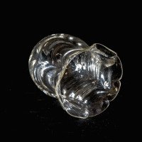 A Clear Glass Shade with Leaf-Like Embossed Pattern & Scalloped Ruffled Rim - Thumbnail 10