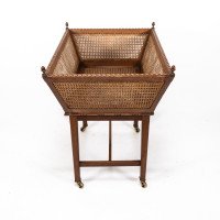 Sir Edwin Lutyens, Rare Newspaper Basket with Replaced Acorn Finials - Thumbnail 3
