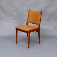 Johannes Andersen Made by Uldum Møbler, Denmark. Set of Eight Dining Chairs - Thumbnail 6