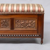 Bruce Talbert for Gillow & Co., of Lancaster. An Aesthetic Movement Walnut & Boxwood Ottoman - Thumbnail 13