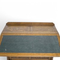 Gillows of Lancaster, attributed. Gothic Revival Oak Architect's Desk - Thumbnail 2