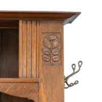 Shapland & Petter, Style of. M. H. Baillie Scott, an Arts & Crafts Oak Hall Cupboard - Thumbnail 10