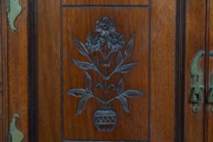 H. W. Batley, attributed. For Gregory & Co. An English Walnut Aesthetic Movement Sideboard - Thumbnail 20