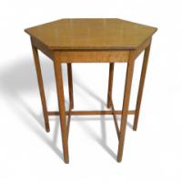 A Well Designed Arts & Crafts Oak Side Table - Thumbnail 1