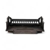 A Small Gothic Revival Cast Iron Fender with Pierced Trefoil Decoration - Thumbnail 9