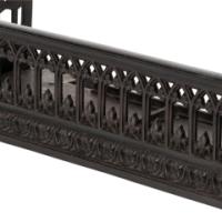 A Small Gothic Revival Cast Iron Fender with Pierced Trefoil Decoration - Thumbnail 12