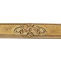 Arts & Crafts brass fender adorned with embossed floral decorations - Thumbnail 10