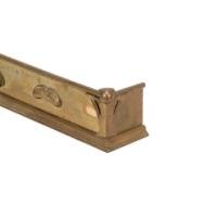 Arts & Crafts brass fender adorned with embossed floral decorations - Thumbnail 7