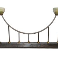 An Arts & Crafts club fender made of brass and cast iron, featuring green leather seats - Thumbnail 14