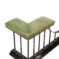 An Arts & Crafts club fender made of brass and cast iron, featuring green leather seats - Thumbnail 7