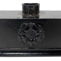 A set of four Arts and Crafts cast iron rain hoppers - Thumbnail 17