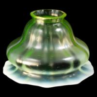 Arts & Crafts c.1900 Mushroom Form Vaseline Glass Shade with Uranium Glow - Thumbnail 5