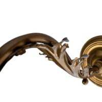 Single Arts & Crafts brass wall light with stylised leaf detail, c.1905 - Thumbnail 10