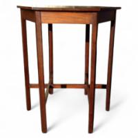 A Well Designed Arts & Crafts Mahogany Table - Thumbnail 1